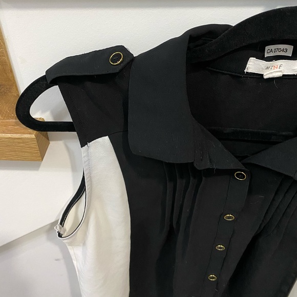 🌟3/$15 🛍 Sheer Tank Top - Picture 3 of 4